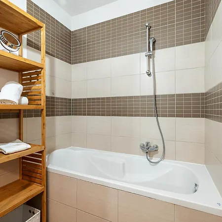 Intercontinental Superbe Avec Piscine 4* Menton