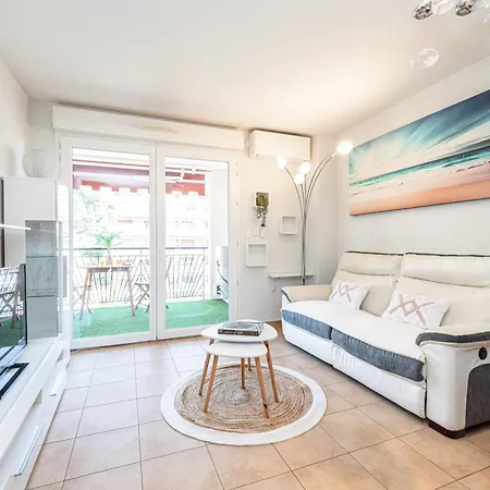 Intercontinental Superbe Avec Piscine Bed and breakfast 4*