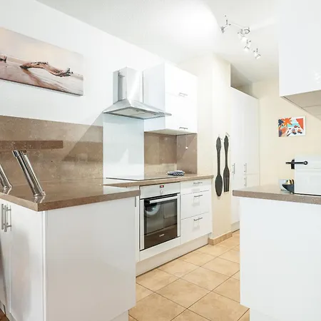 Bed and breakfast Intercontinental Superbe Avec Piscine