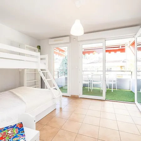 Bed and breakfast Intercontinental Superbe Avec Piscine