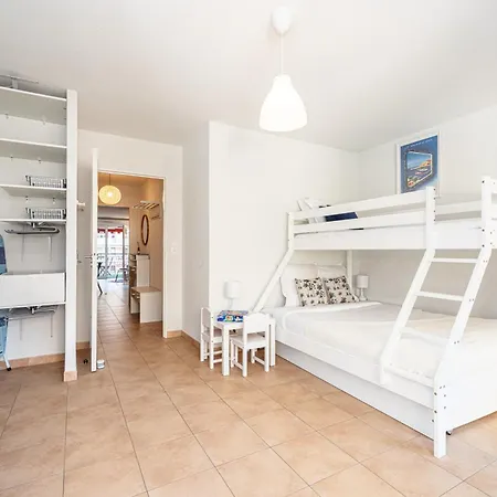 Intercontinental Superbe Avec Piscine Bed and breakfast 4*