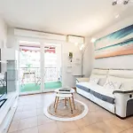 Intercontinental Superbe Avec Piscine Bed & Breakfast 4*